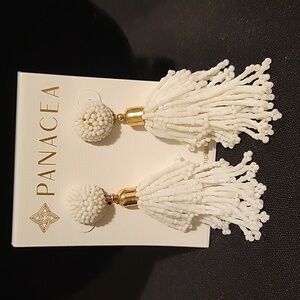 NWT Rachel Zoe Panacea White Fringed Earrings